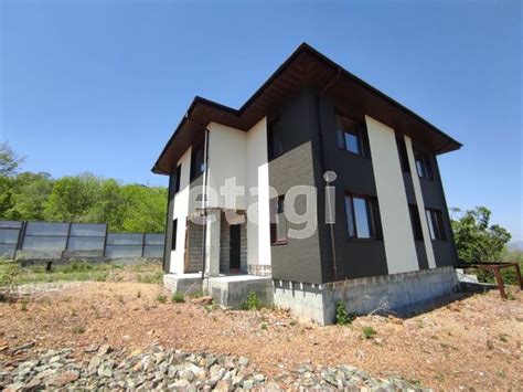 Купить дом, 244 м² по адресу Приморский край, Артём, Комсомольская ...