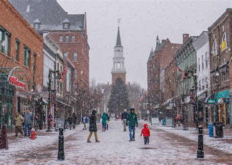 50 Coldest Cities In America On Christmas | Stacker