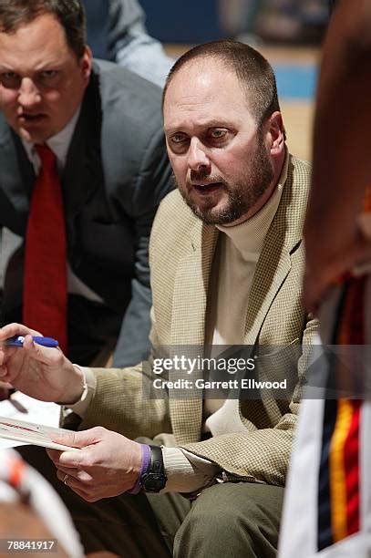 Joe Wolf Basketball Coach Photos and Premium High Res Pictures - Getty ...