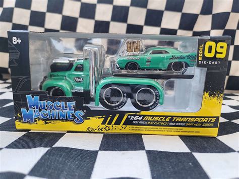 Muscle Machines Transporters 1968 Dodge Dart Hemi Gasser 1953 Mack B61 Flatbed Kustomkollector