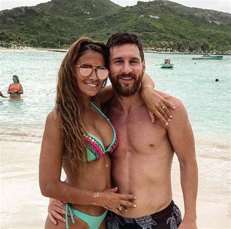 20 Photos That Prove Messis Wife Antonella Is The Hottest Football Wag