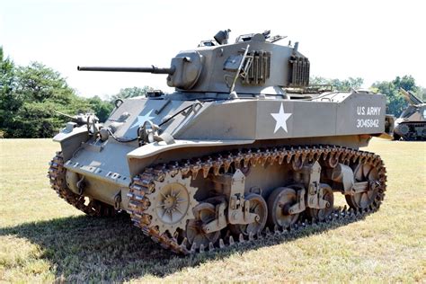 Pin on Tanks WW II ( photo)