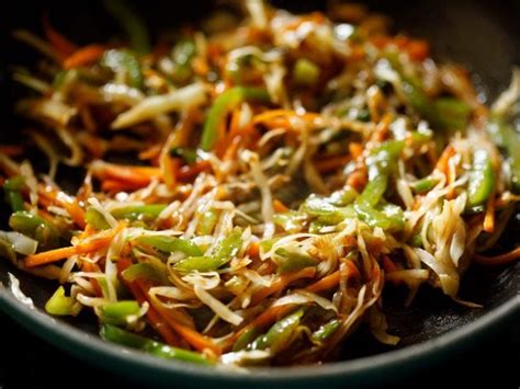 Chinese Bhel (Street Style) » Dassana's Veg Recipes