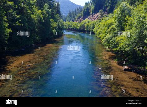 North Umpqua River In Oregon Near The Town Of Roseburg Stock Photo Alamy
