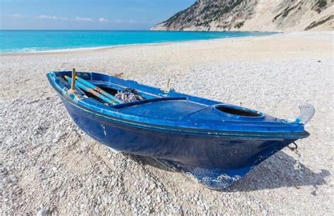 Bela Praia De Myrtos Na Ilha De Cefal Nia Gr Cia Foto Premium