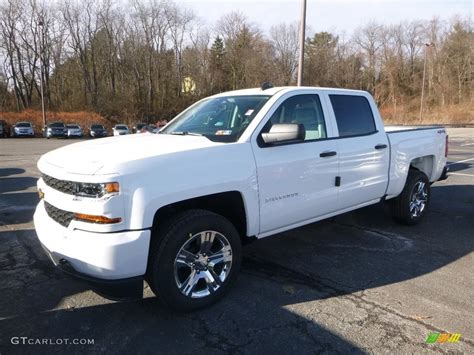 Summit White Chevrolet Silverado Custom Crew Cab X