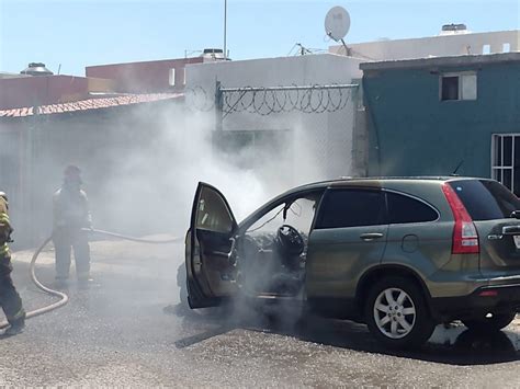 Se incendia camioneta por falla mecánica NBCS Noticias