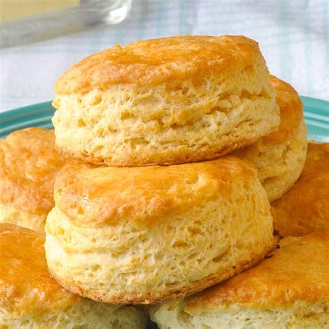 Garlic Butter Biscuits - delicious with everything from pasta to steak ...