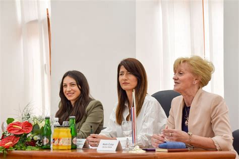 SJEDNICA BEZ PREDSJEDNIKA Darijana Filipović okupila HDZ-ove ...