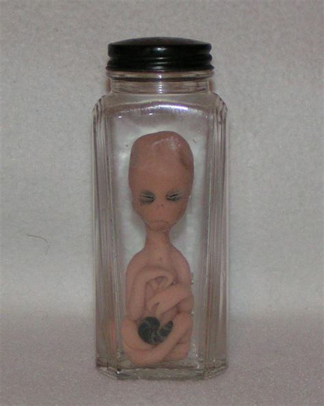 ALIEN BABY IN JAR WILDROOT BOTTLE PROP UFO AREA 51 ALIEN FETUS ROSWELL ...