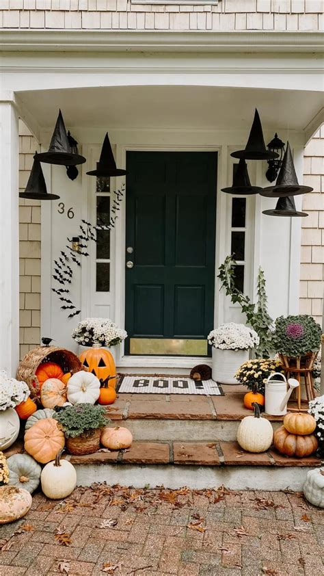 50 Halloween Front Porch Decor Ideas That Are Spooktacular Artofit