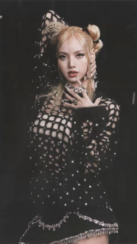 Scan Blackpink Born Pink Black Version Large Photocard Blackpink Lisa Black Pink Blackpink