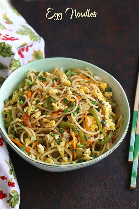 Egg Hakka Noodles