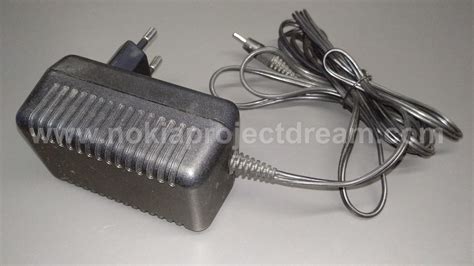 Nokia ACH-8E Mains Charger – Nokia Project Dream