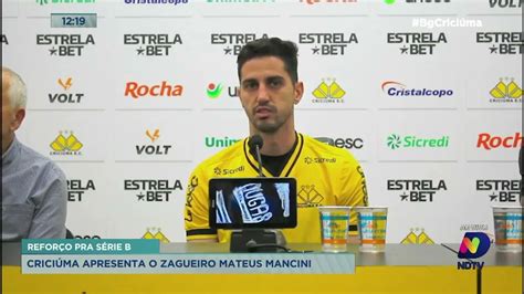 Criciúma apresenta zagueiro Mateus Mancini