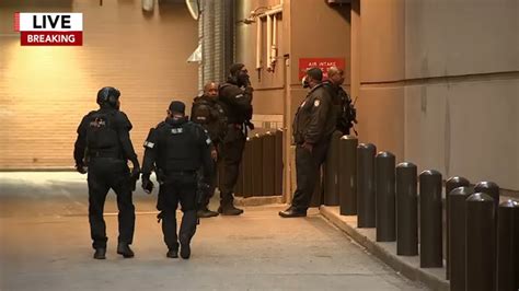 3 Philadelphia Swat Officers Shot Serving Warrant