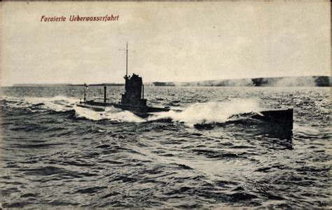 Ansichtskarte Postkarte Deutsches Kriegsschiff U Boot Forcierte