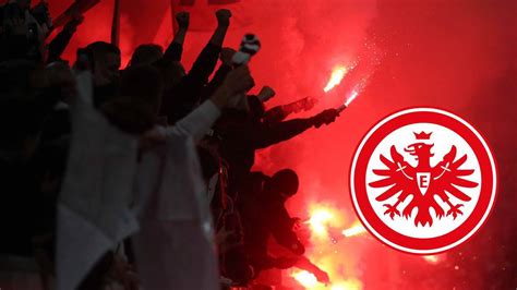 Pyro Einsatz Und Versuchter Block Sturm Dfb Belegt Eintracht Frankfurt