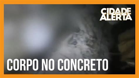 Polícia encontra corpo de mulher concretado na casa do marido na zona