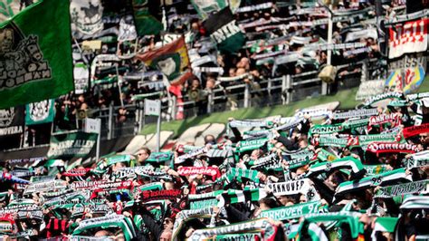 Satte Geldstrafe Hannover 96 muss für Fan Verhalten büßen