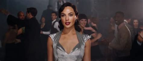 Watch Gal Gadot In The New Trailer For ‘Death On The Nile’ | The Daily ...