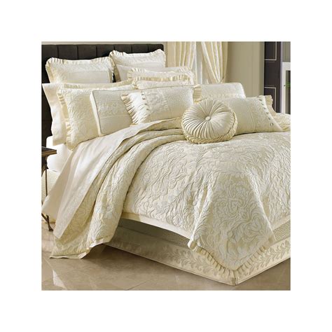 Jqueen 7260971 New York Marquis Damask Pleated Comforter Set Cream Queen 4pcs