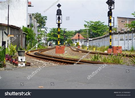 Railroad Crossing Gate Images Browse 3904 Stock Photos And Vectors Free