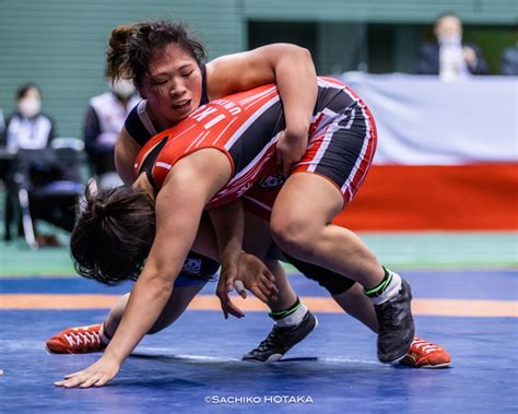 Japan Wrestling Federation 日本レスリング協会公式サイト Jwf 藤波朱理（日体大）と尾﨑野乃香（慶大