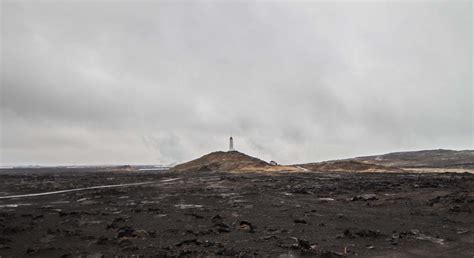 Reykjanes Lighthouse : Iceland Travel Guide : Nordic Visitor