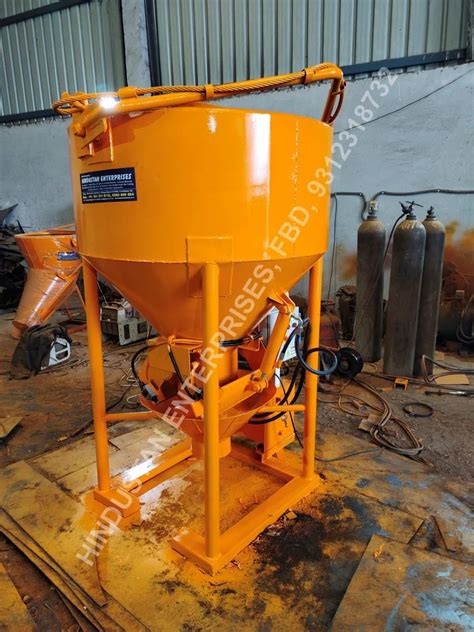 Center Discharge Concrete Bucket With Hydraulic Jack And Wireless