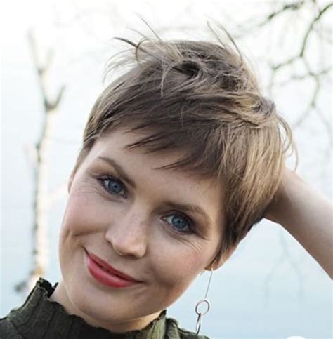 Cotton Pixie Haircut For Women Bob Haircut Pixiehaircut Hairology