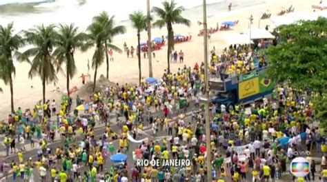 Cbn Rio De Janeiro Orla De Copacabana Tem Protesto Em Apoio