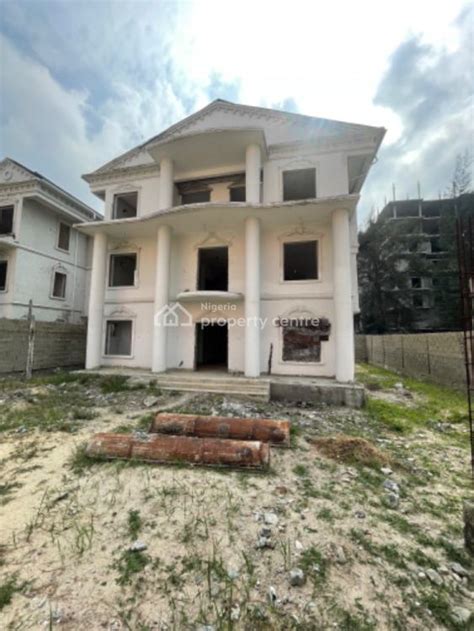 For Sale Carcass Bedroom Fully Detached Duplex St Avenue Banana