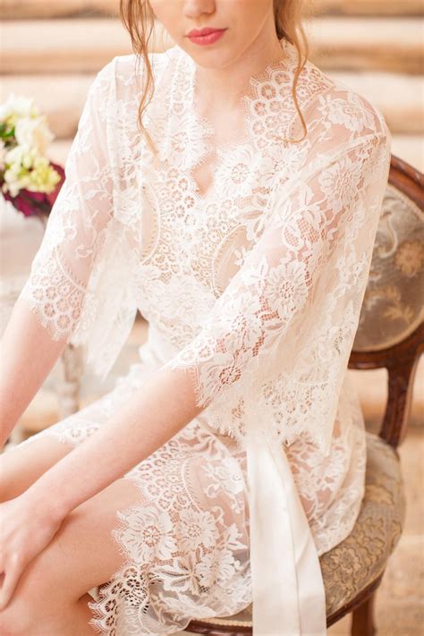 Swan Queen Lace Kimono Bridal Robe In Ivory