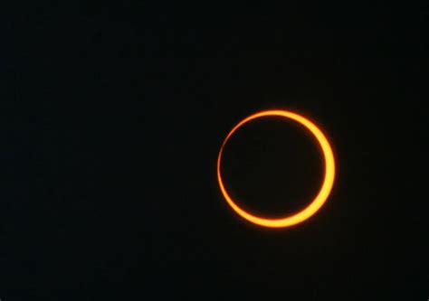 Eclipse Anular Do Sol Neste S Bado Poder Ser Visto Do Brasil Jornal