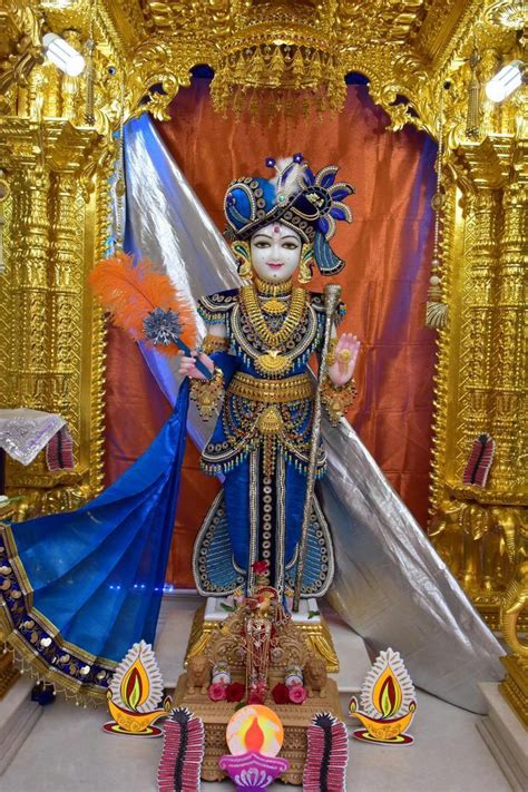 Pin By Balakrishnan Narayanasami On Lord Krishna Images Lord Krishna