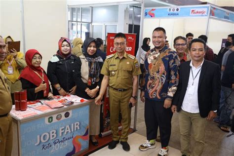 Disnaker Pontianak Dan UMP Gelar Job Fair Bagi Pencari Kerja ANTARA