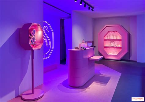 Découvrez Le Pop Up Store Immersif Gravé Swarovski Dans Le Marais