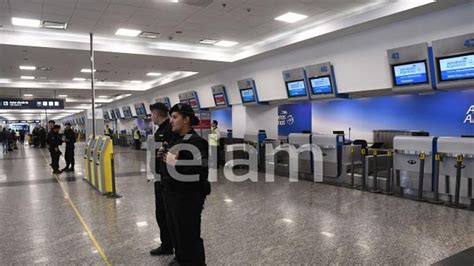 Cancelaron Vuelos Internacionales Por El Conflicto De Aerolíneas