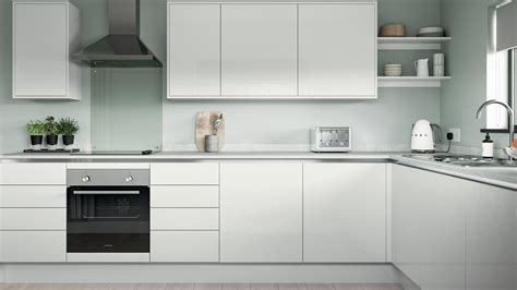 White Handleless Kitchens | Fitted Kitchens | Howdens