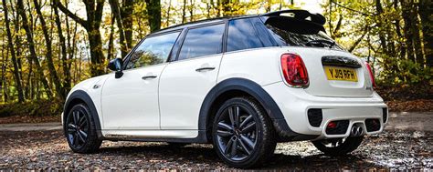 Drive With Us Test Driving The Mini Cooper S 5 Door Hatchback