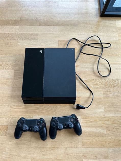 Playstation 4 500GB Mit 2 Controllern Und 16 Spielen Kaufen Auf Ricardo