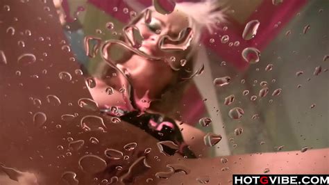 Big Boob Hotties Playing With Their Pussies Together Xnxx