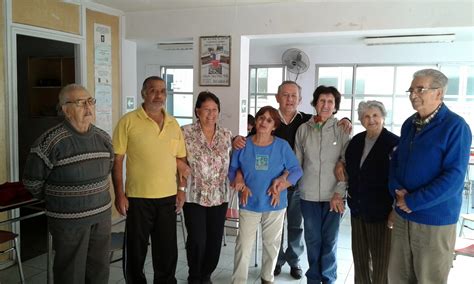 Centro de Salud Familiar Garín Taller de Yoga del Adulto Mayor