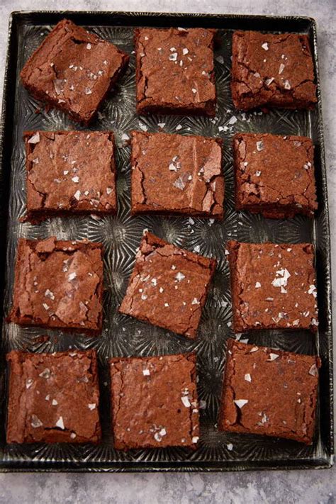 Fudgy Brownies | TheBestDessertRecipes.com