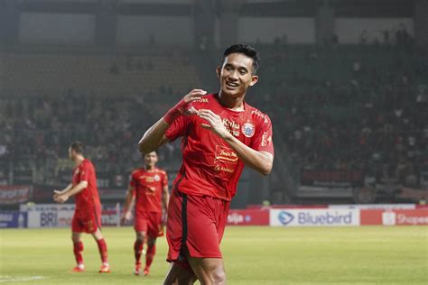 REVIEW PERSIJA VS BORNEO MACAN KEMAYORAN DITAHAN PESUT ETAM