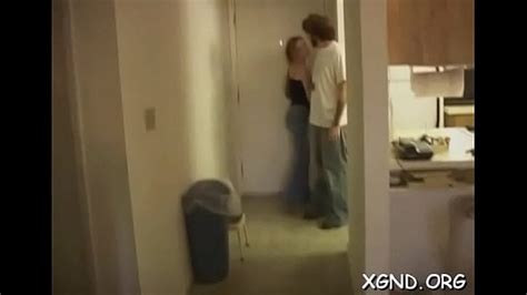 Babe Gets Pounded And Stretched To The Max Letmejerk