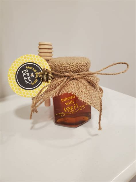 Oz Honey Jar Favors With Bee Pendant And Wooden Dipper Honey Comb