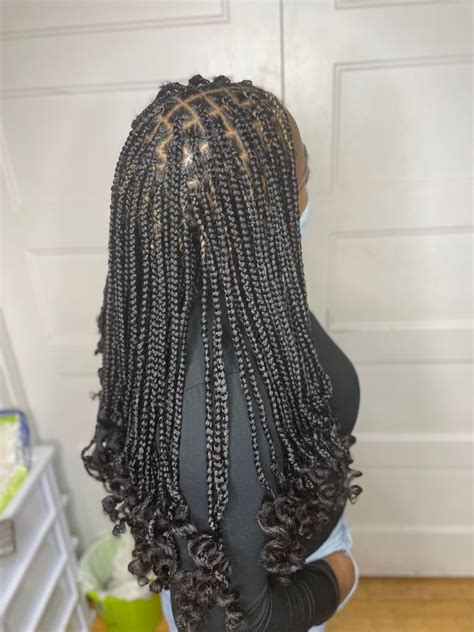 Extra Small Waist Lenght Knotless Braids With Curly Ends Braids With