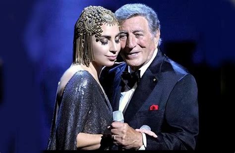 Tony Bennett In Den Menschen Des Tages